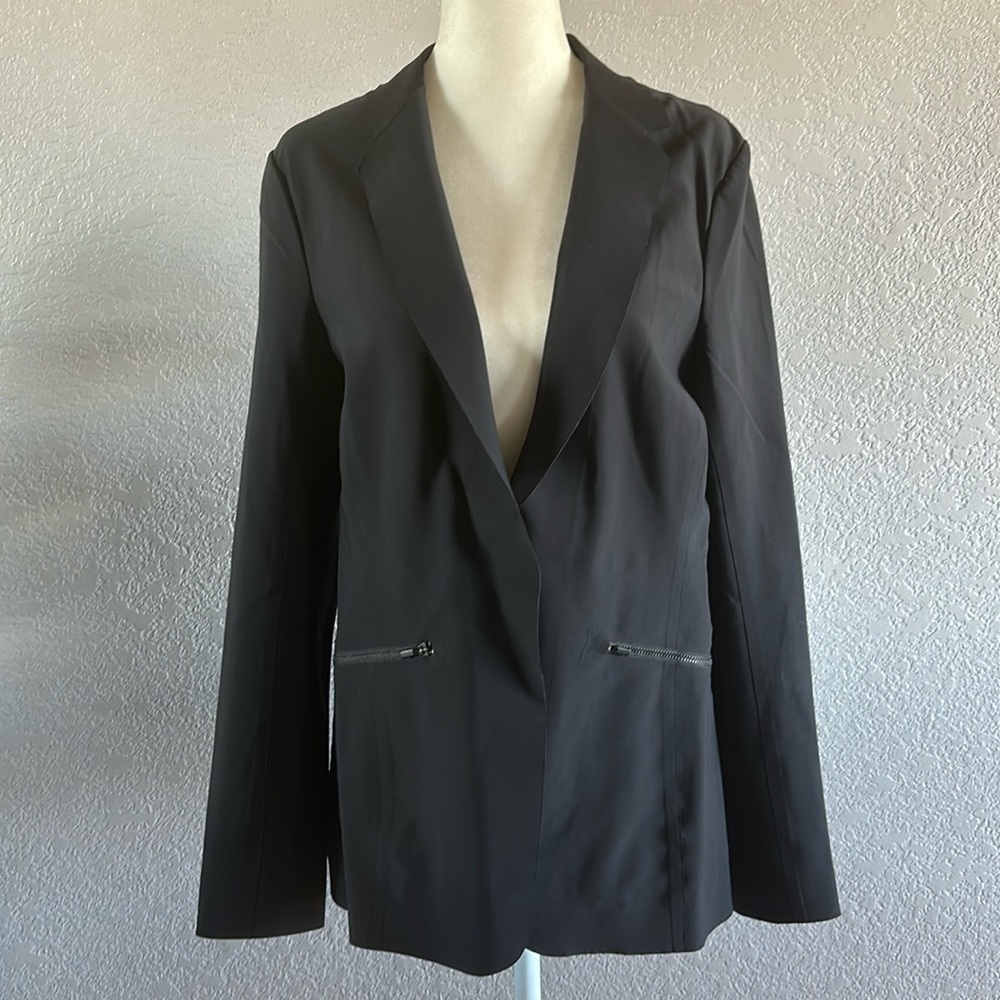 Athleta Black Single-Button Blazer with Zip Pockets